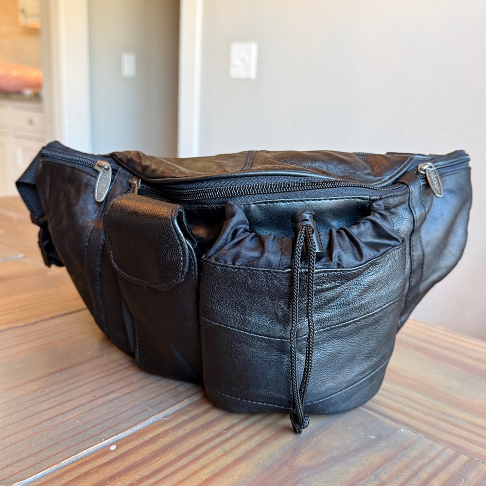 VINTAGE Tinder FANNY PACK Black Multi Pocket Leather Zipper Waist Pack